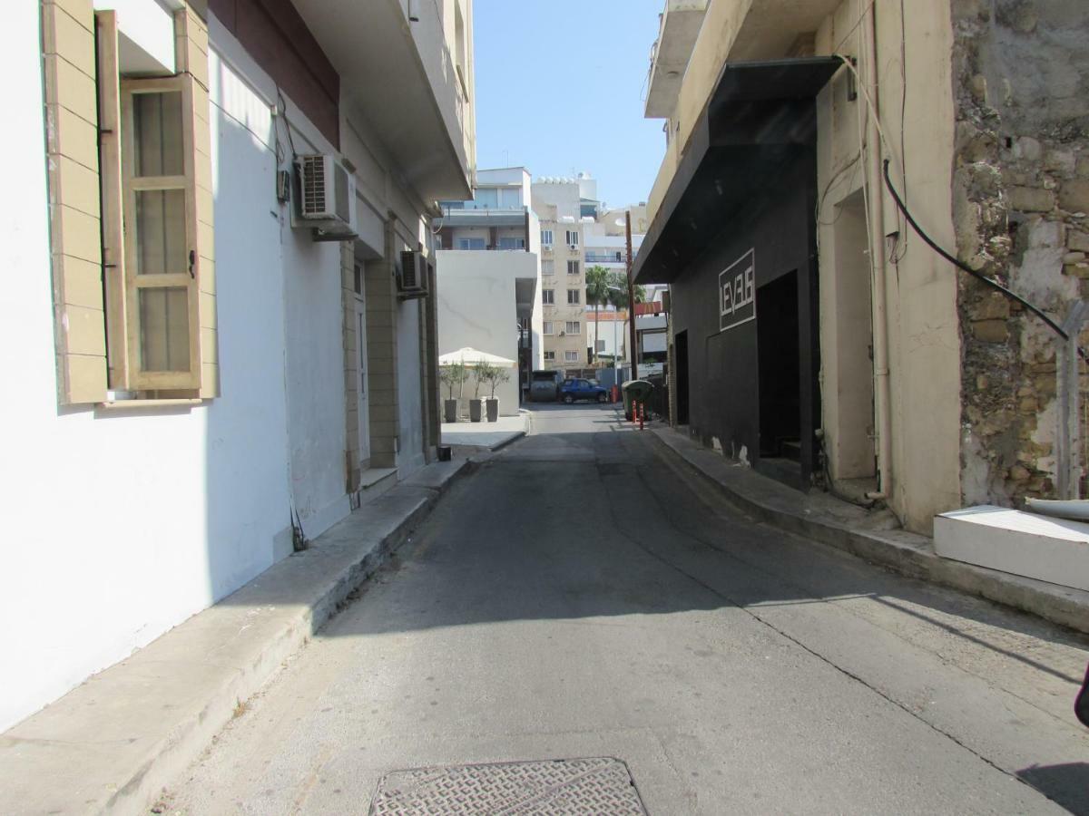Gregorys Holiday Apartment Larnaca Ngoại thất bức ảnh