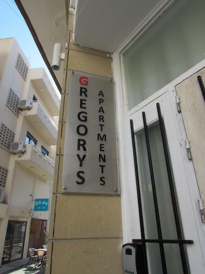 Gregorys Holiday Apartment Larnaca Ngoại thất bức ảnh