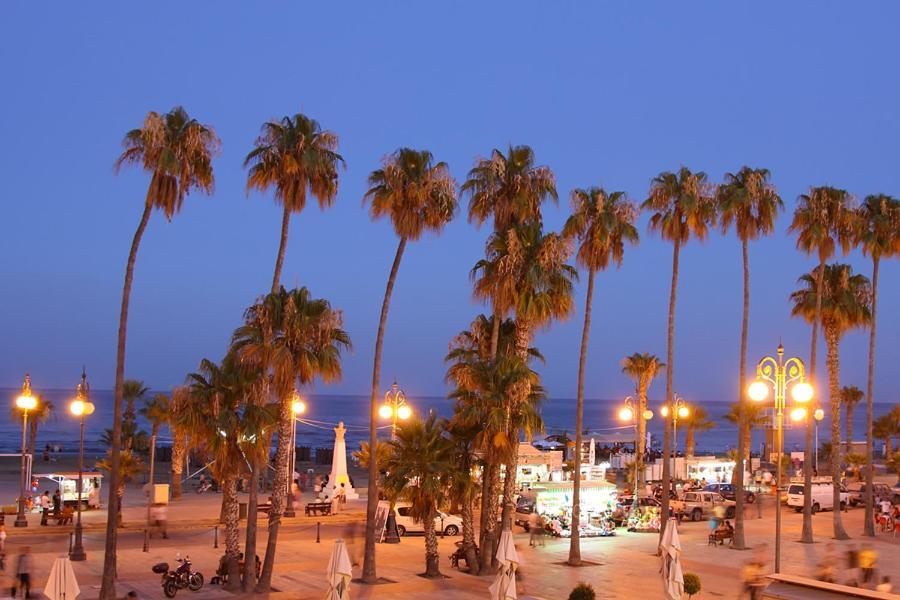 Gregorys Holiday Apartment Larnaca Ngoại thất bức ảnh